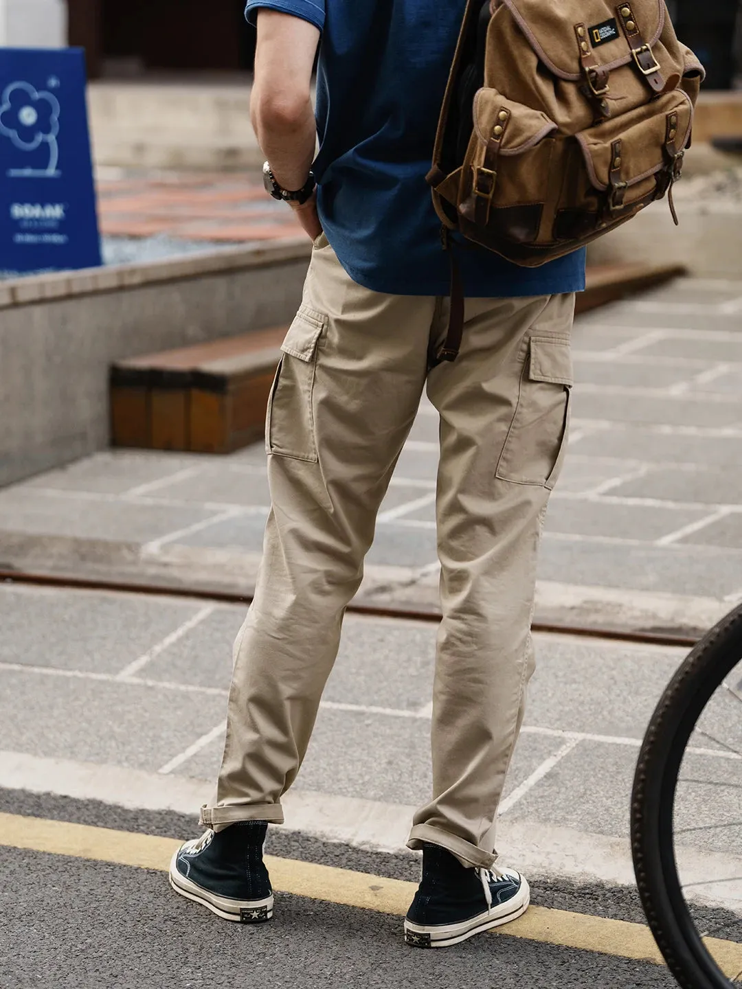 Regular Straight Cargo Pants Men with Multi Pockets and Elastic Waist